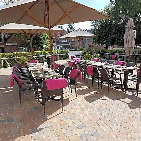 Schmucke Witwe Hotel 4*