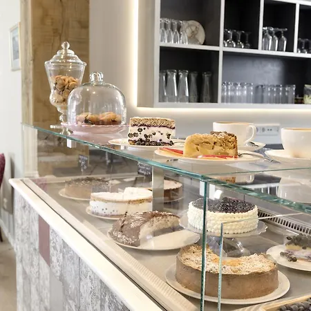 Schmucke Witwe Hotel 4*